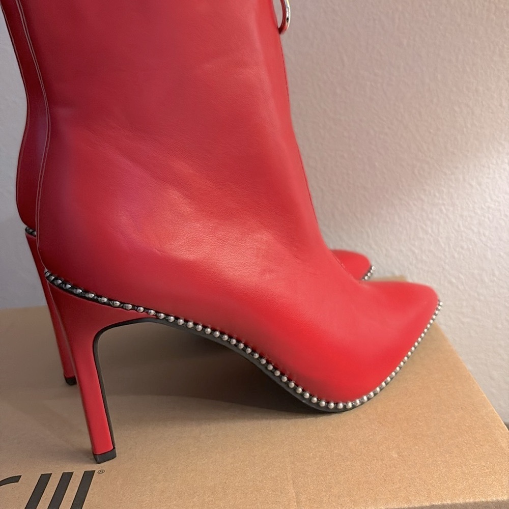 NIB [Bar III] Briget Studded Pointed Toe Zip-Up Ankle Booties in Red Women’s 5.5 - Picture 8 of 13